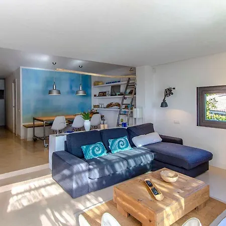 Sleeps 7 Pool Wifi